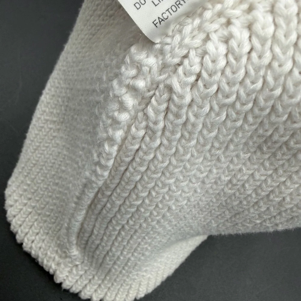Adidas Classic White Knit Hat - Picture 4 of 7